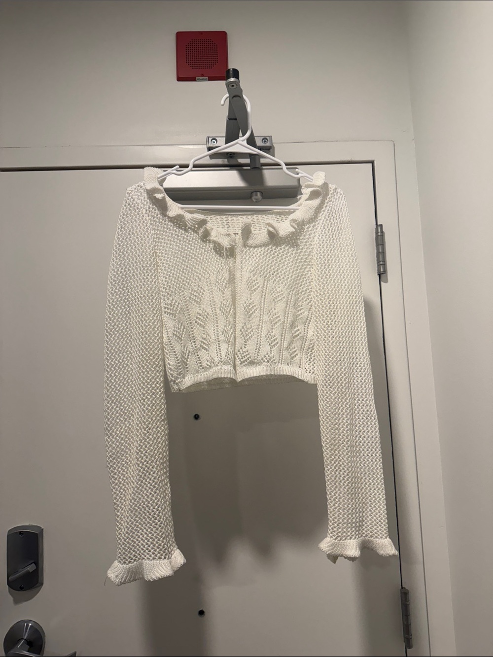 Commense Cream Ruffle Cropped Knit Cardigan